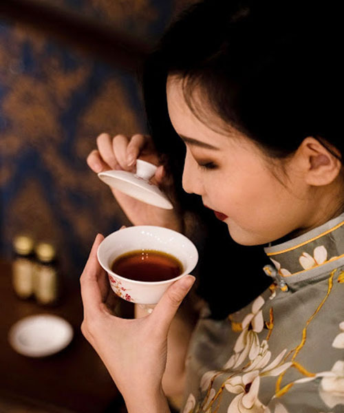 用一個厭世太太的方式優雅保養，禧元堂燕窩膠原飲